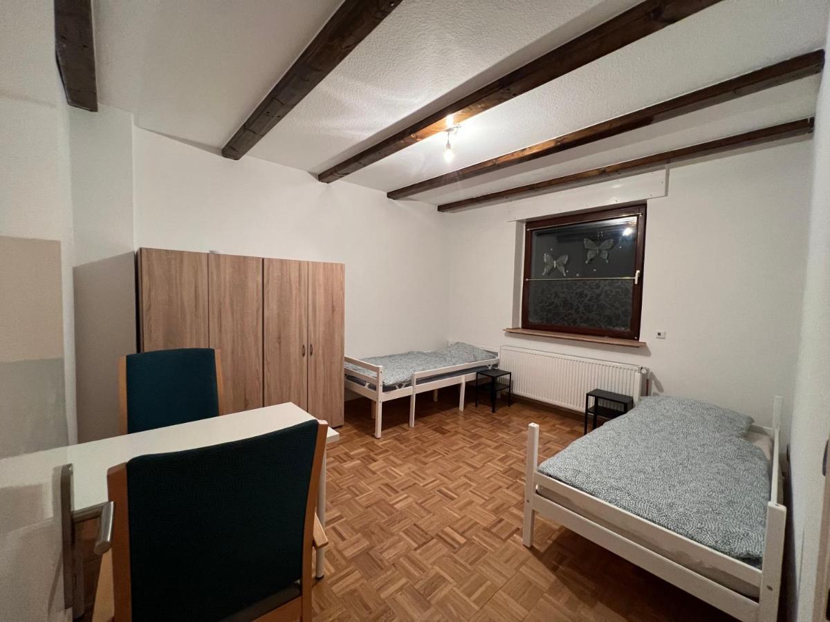 Duisburg Feelhome, Flughafen Nah,3-Schlafzimmer, Dusche Ebenerdig, Zentral, Wifi, Ground Floor Exterior foto