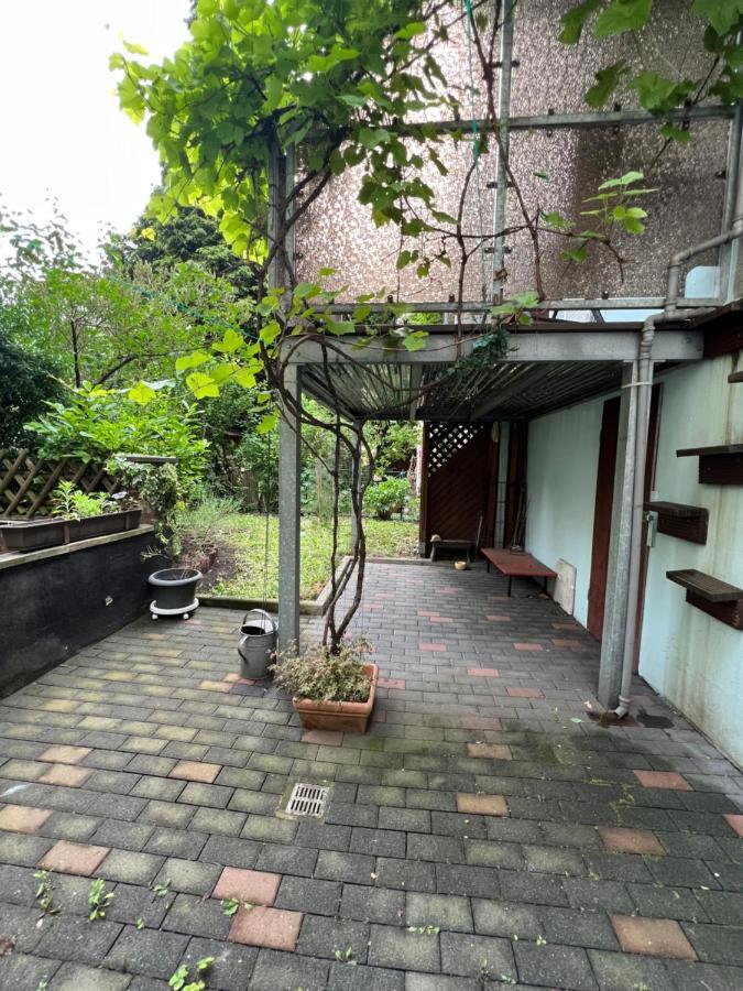 Duisburg Feelhome, Flughafen Nah,3-Schlafzimmer, Dusche Ebenerdig, Zentral, Wifi, Ground Floor Exterior foto